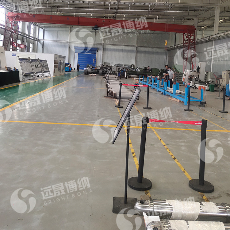 立柱千斤頂熔覆