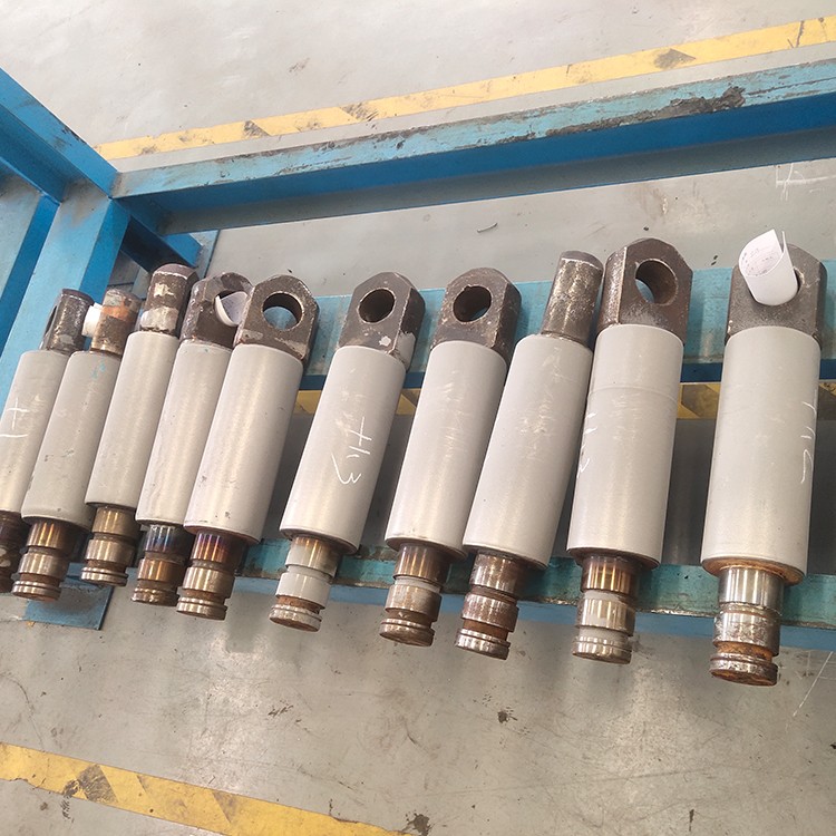 激光熔覆油缸維修